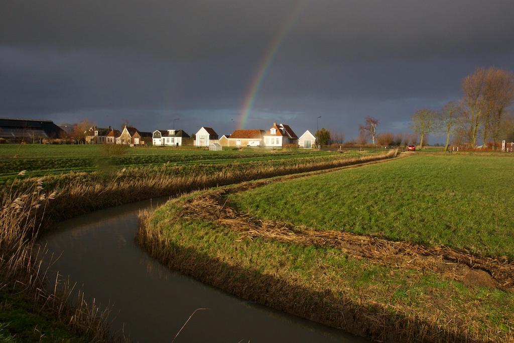 ‘Die de rots veranderde in een waterplas’ (Psalm 114) – Interessante Tijden